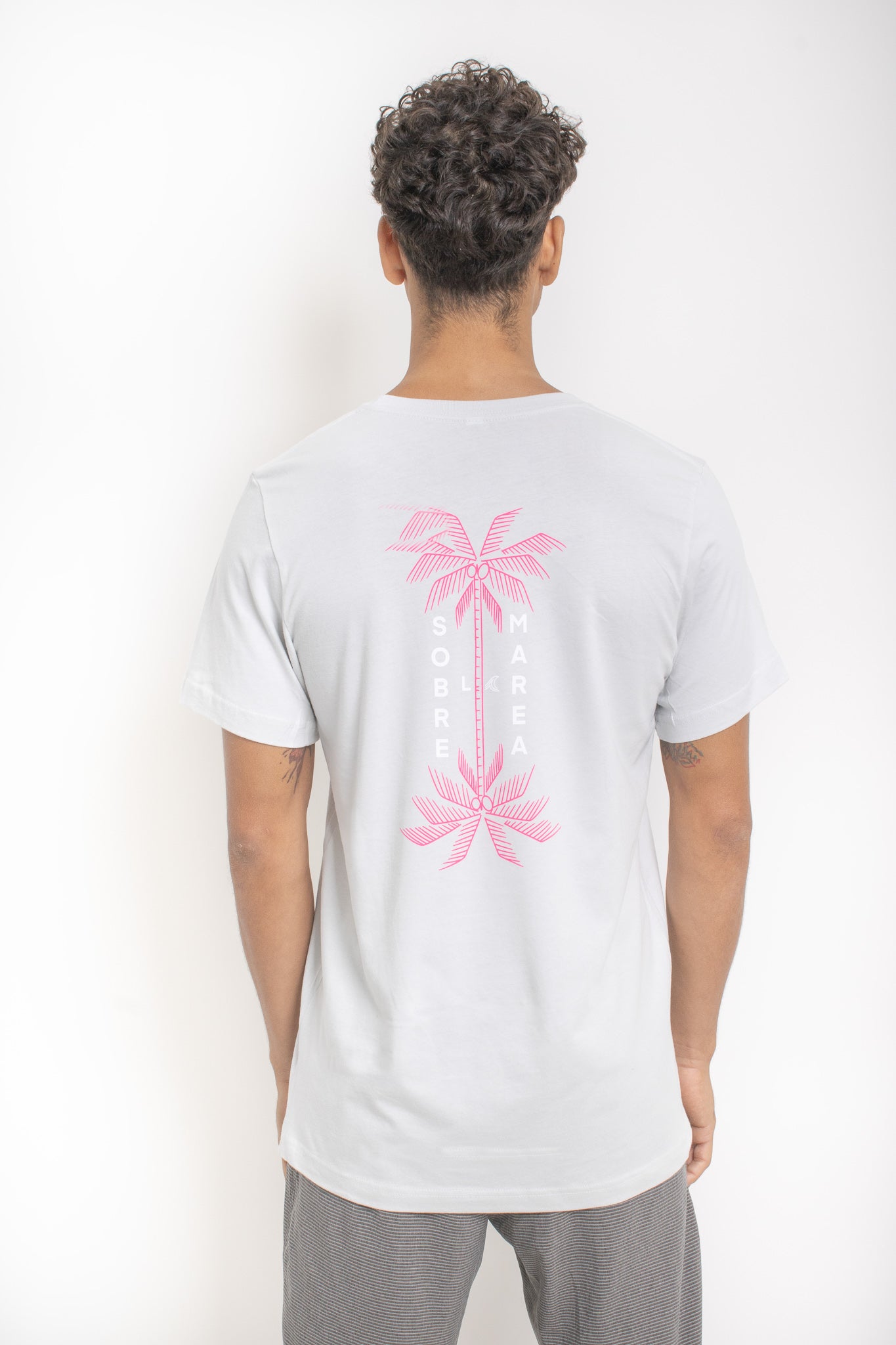 Sobre La Marea Tropical Tee