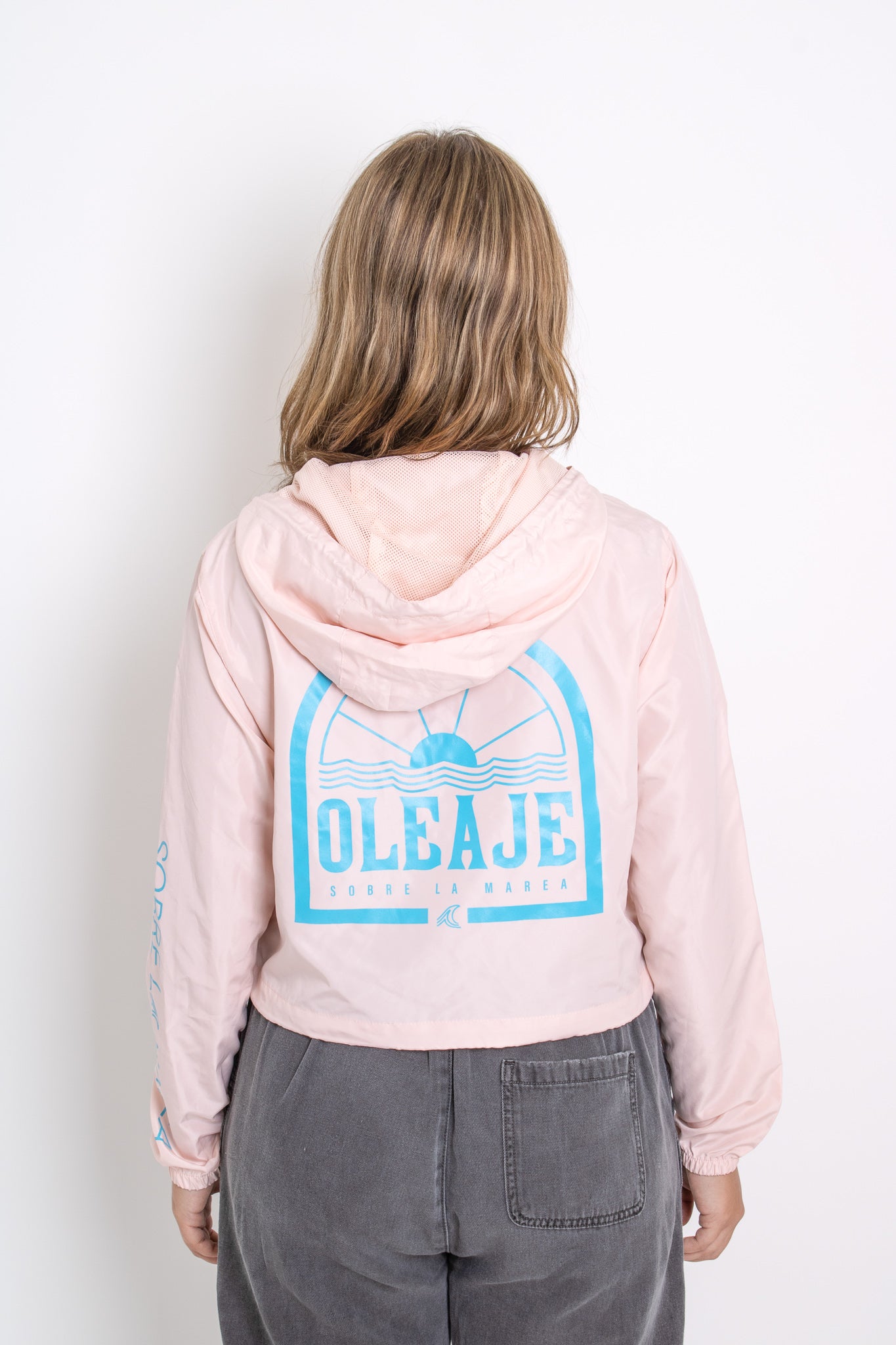 Sobre La Marea Crop Windbreaker Pink